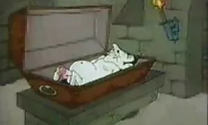 Các chàng trai nhìn thấy một chiếc xe lửa hành khách nữ, người tóc vàng với một dương vật, và sau một thổi kèn nhét nó vào trong âm đạo. sẽ x nhật bản