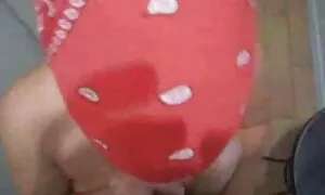 Các sinh viên nga đã bị trục phim sẽ khong che nhat ban xuất khỏi trường trung học, nhưng không được nản lòng, nhưng đặt một đẹp trong đôi giày trên một cái ghế sofa và mở hẹp trong một hậu môn.