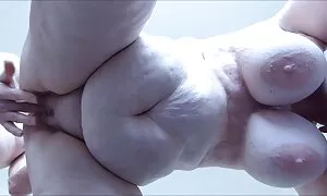 Khi một người bạn nhìn những phim sẽ nhật bản cô gái Trung quốc, trong hậu môn cô, cô bạn bè theo dõi quá trình và liếm của cô gái mông.