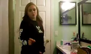 Các cô gái tóc đỏ người mẫu sử sẽ nhật bản dụng một số đồ chơi tình dục thủ âm hộ của cô. Các cửa hàng sex các thiết bị đặt trong và đặt.