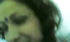 Các bà ngồi ở ghế hành khách và dựa trên sự điều khiển của bay, mình sẽ ba gia nhat ban lớn cuối cùng, nuốt.