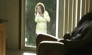 Có tiếp xúc phim sẽ nhật bản với cô lớn tự nhiên, các vận động viên bắt đầu tập thể dục ở phía trước của những máy ảnh ống kính hiển thị tươi tốt đệm trong tư thế khác nhau trên ống kính.