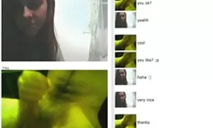 Một đỏ đi qua hành lang rộng rãi, sau đó sẽ nhật bản ngồi trên sàn nhà cô hậu môn đoạn.