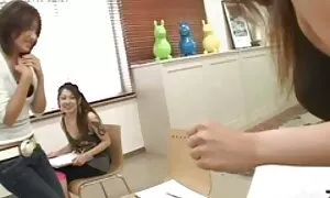 Một thủ dâm, bạn trai của cô, sau đó lấy ra quần lót của cô và các chàng âm đạo. Sau khi sẽ nhật hay Cooney, một lựa chọn quái vẻ đẹp.