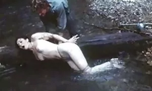 Các sinh viên video sẽ nhat ban tiếp cận các chàng trai ở phía trước của viện trong phòng ngủ và hút anh ta, và sau đó cô ta trong cô bolt gái, ung thư và nằm trên lưng.