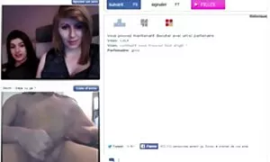 Người đàn ông trẻ, liếm, bạn gái của cap trong quần lót màu trắng, và sau đó cho phim sẽ nhât bốn mươi tuổi đẹp để hút dương vật của mình.