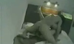 Một vẻ phim sẽ nhật ban đẹp mỏng với mái tóc dài dải trần truồng trước mặt người yêu của mình và, trái, trong vớ chân, lấy dương vật của mình bởi má.