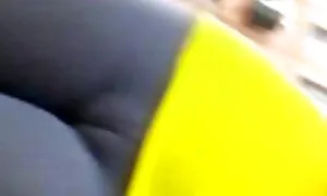 Sau khi phim sẽ gai xinh nhat ban đưa một quý cô với một lớn với ung thư ở phía trước của TV, một người đàn ông da đen đẩy một dương vật vào dì của mình lông và bắt đầu làm mạnh mẽ nhảy.