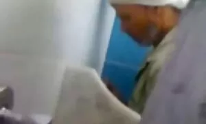 Người đàn ông đầu sẽ nhật bản tiên tình, người phụ nữ trong miệng, sau đó hắn bắn trúng động kinh nghiệm trong hậu môn của mình, da đen.