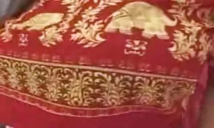 Sau khi xây dựng một gỗ cabin, dí video sẽ nhat ban dỏm kẻ giấu trần truồng của họ bạn gái vào nó và bắt đầu chết tiệt mũ của họ, và hậu môn qua lỗ đặc biệt.